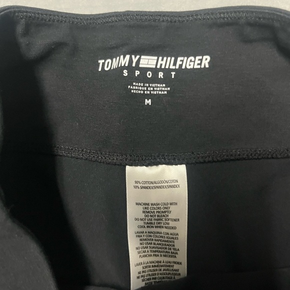 🌻Black and Red Athletic Shorts - Picture 3 of 4